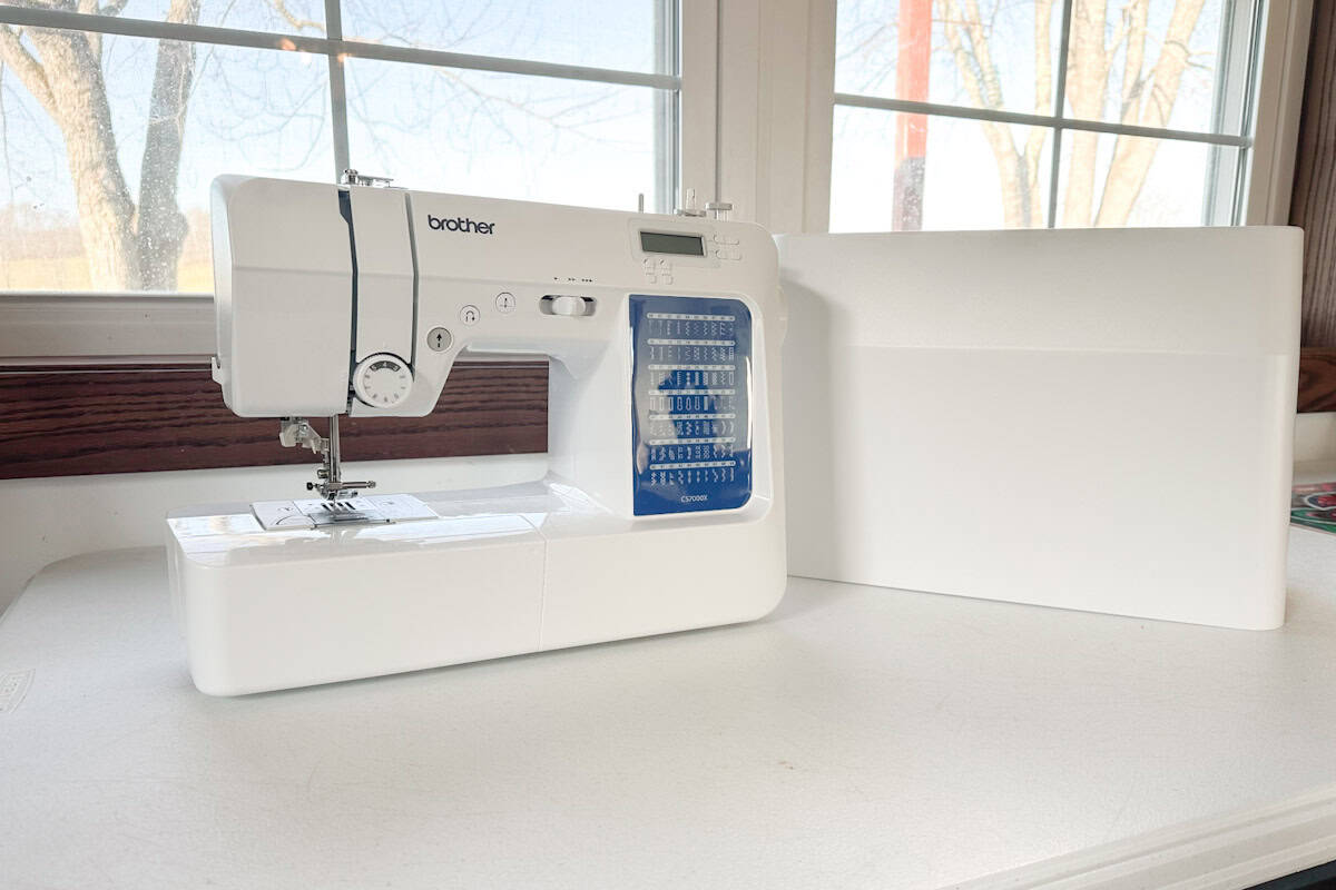 Brother CS7000X Sewing Machine / how to start sewing
